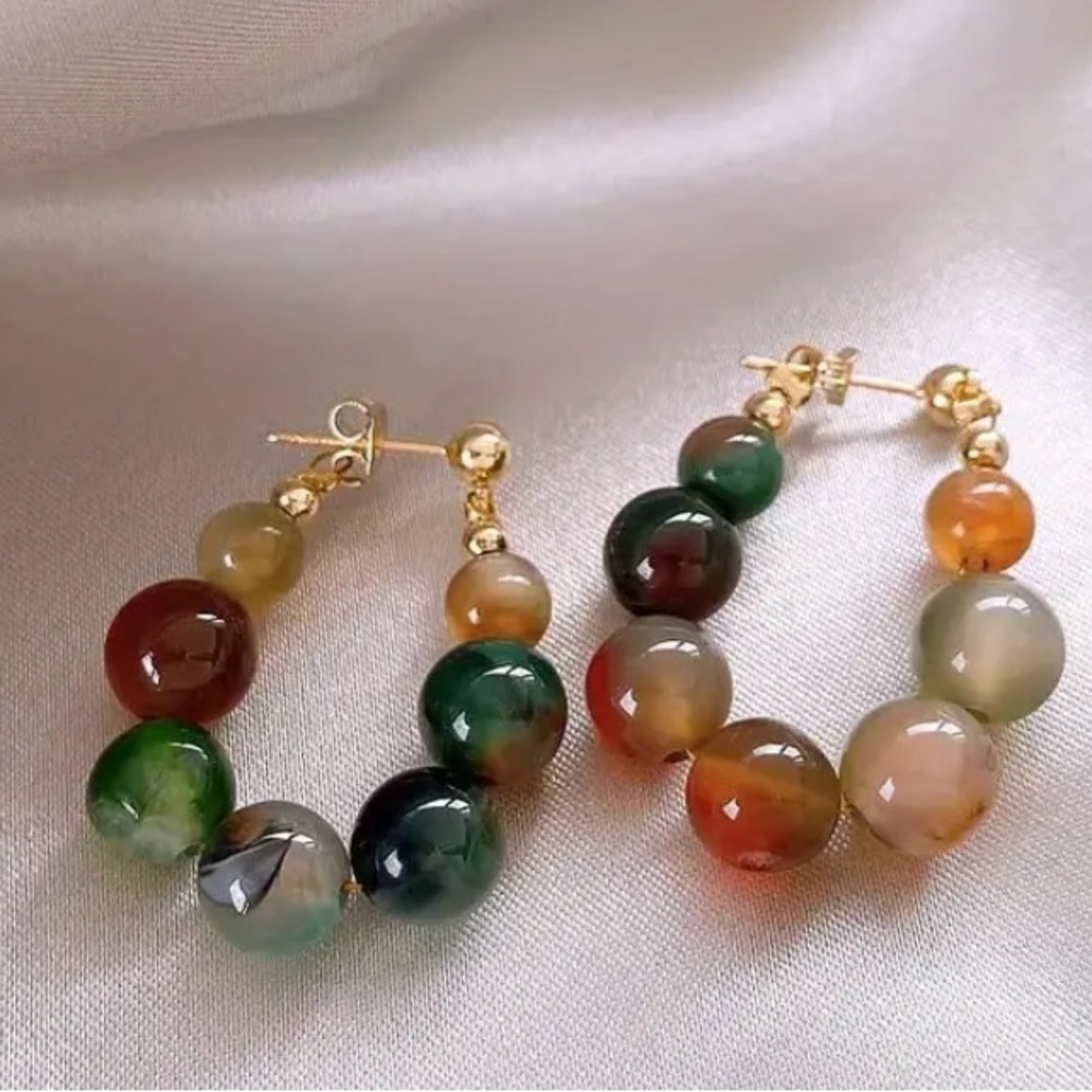 Elegant 18K gold plated hoop earrings with round  imitation stones for women nwt